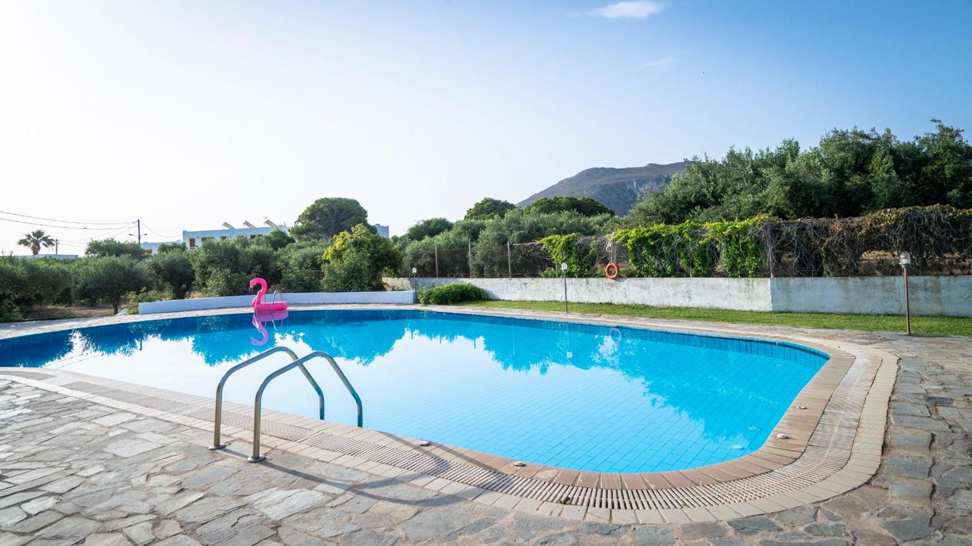 Aeolus Pool Apts Palekastro Exterior foto